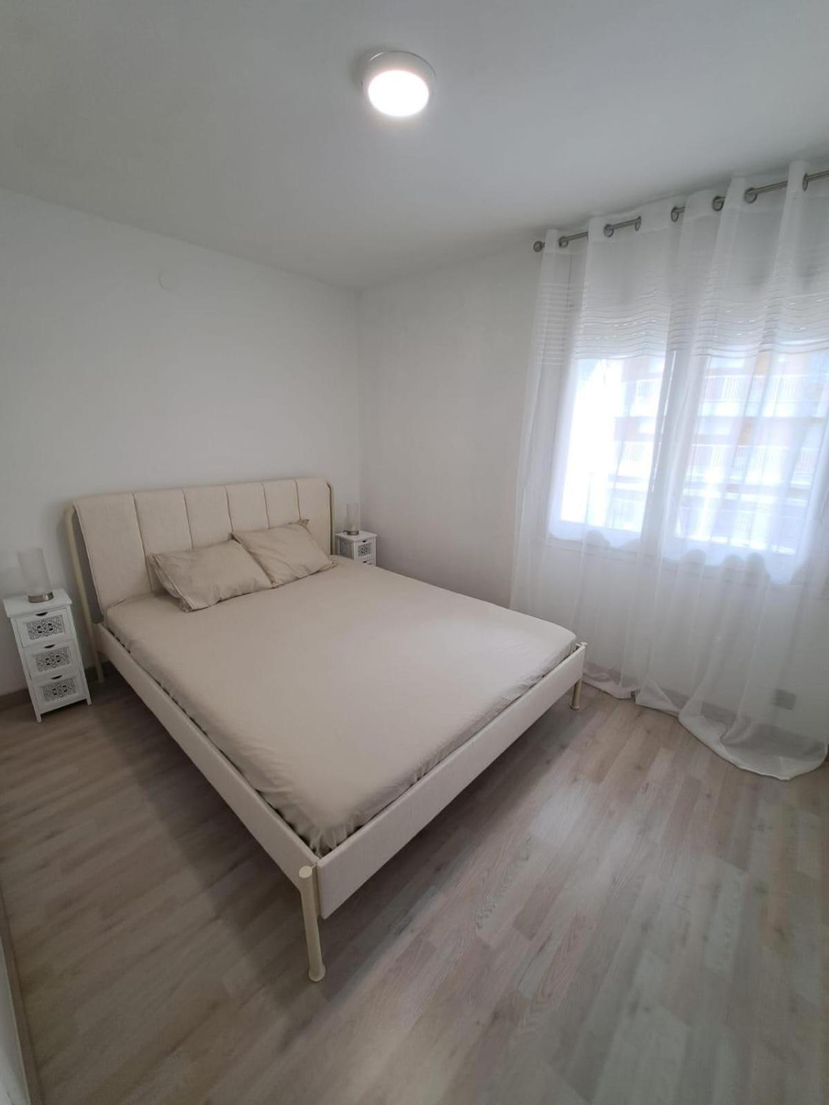 Bahia Dorada Apartment Салоу Екстериор снимка